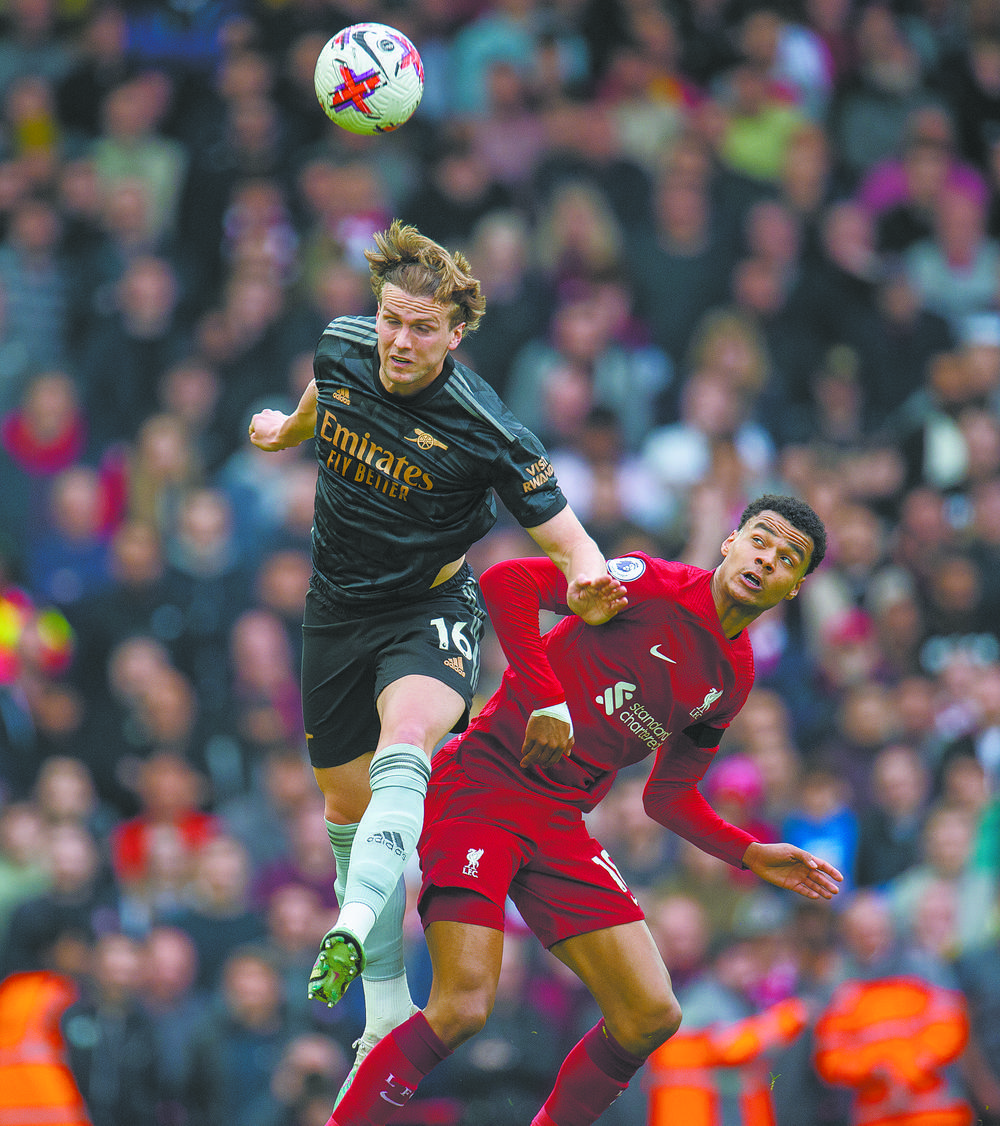 足球战术板：四种常见变化